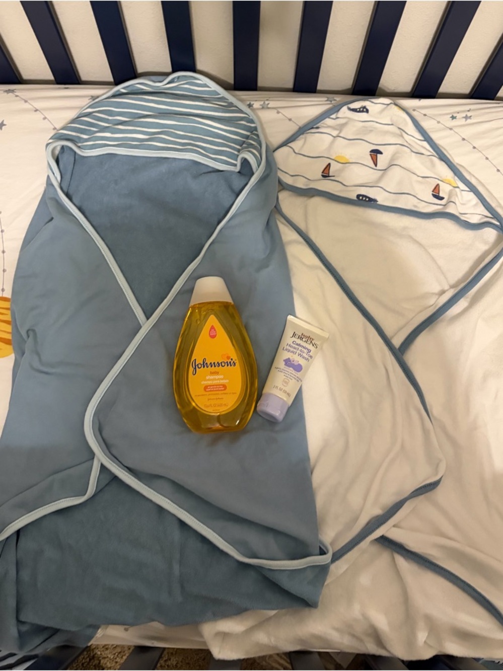 2 Cloud Island Baby Hooded Towels & Baby Body Wash 🛁